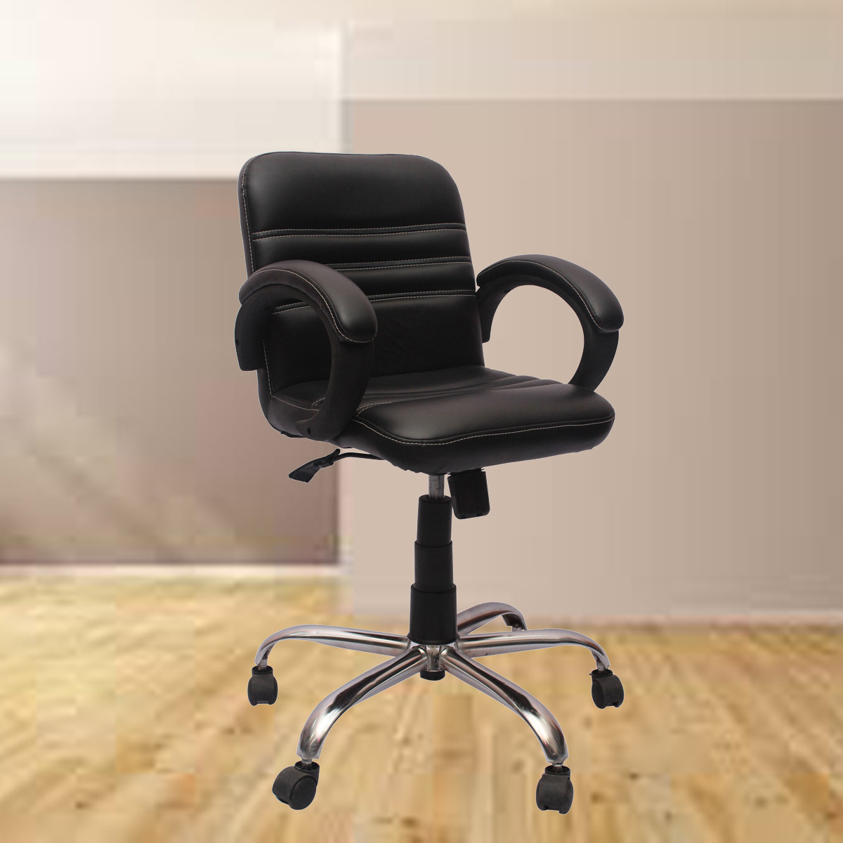 ML-105 Cushioned Leather Low Back Visitor Chair