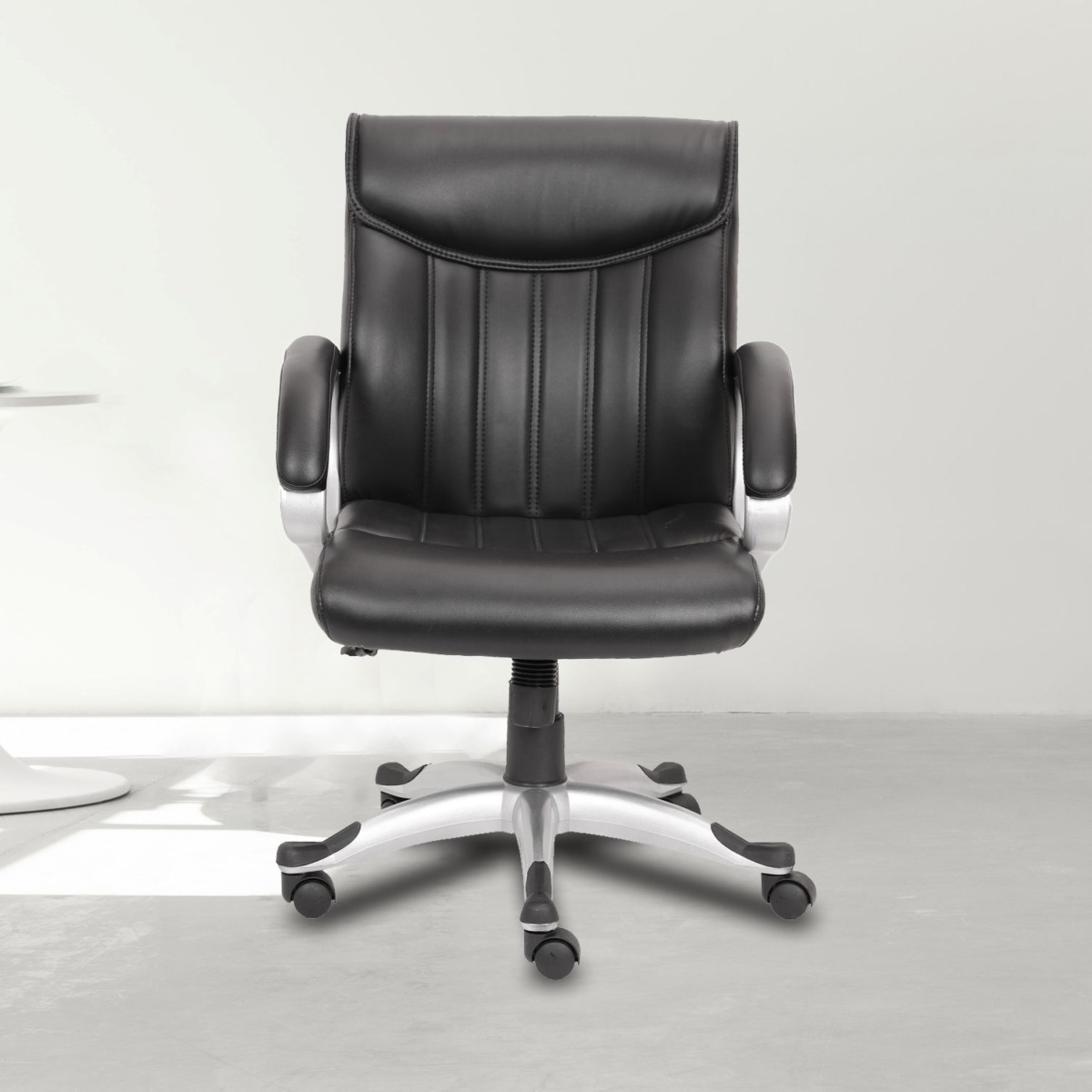 ML-1140 EXECUTIVE OFFICE CHAIR IN BLACK