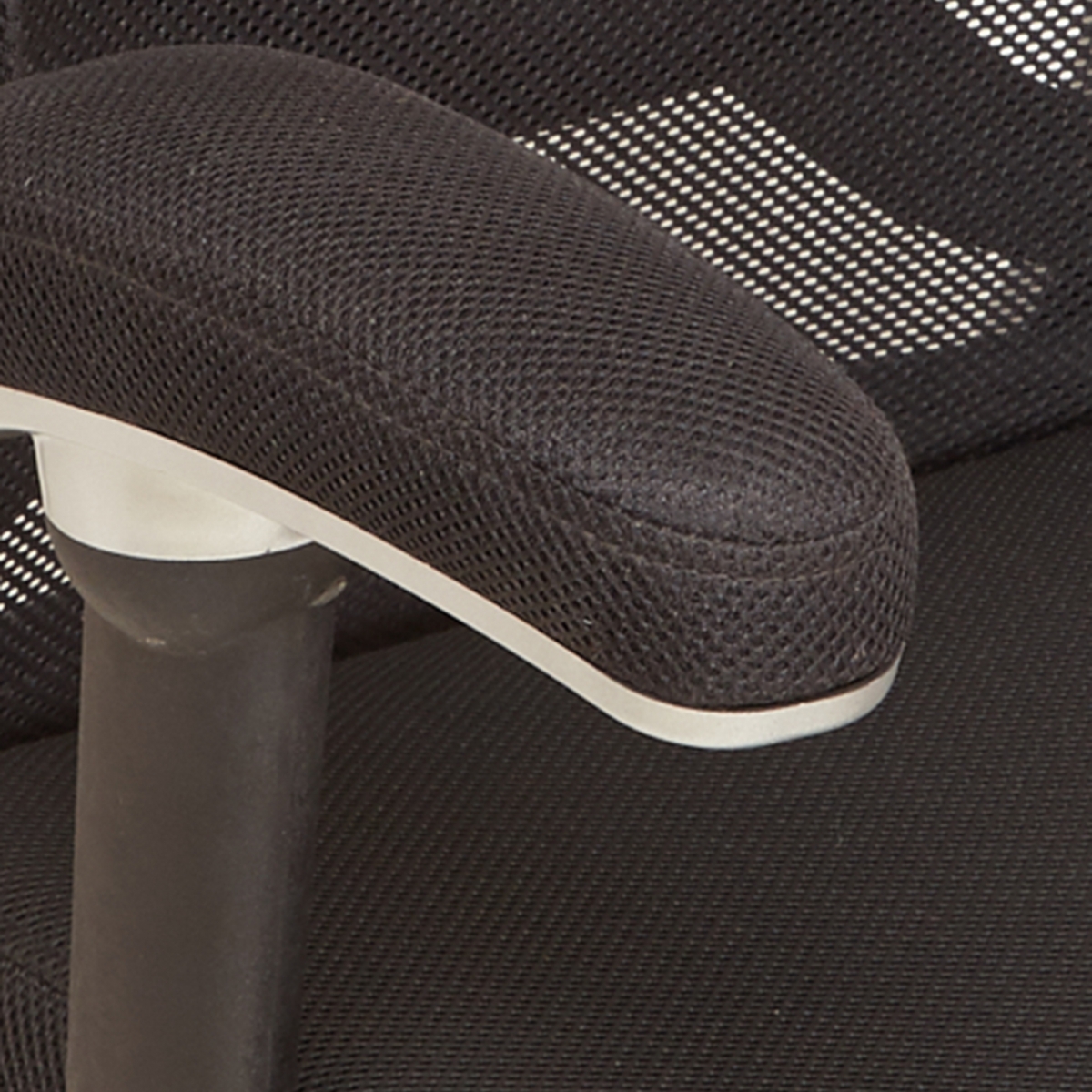 ML-1643 Executive Office Chair In Black Color - Image 7